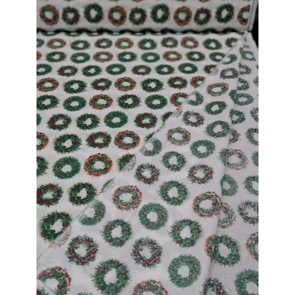 7 Yard Fabric Material Lot Christmas Wreaths on White Durable Cotton 44in JoAnn